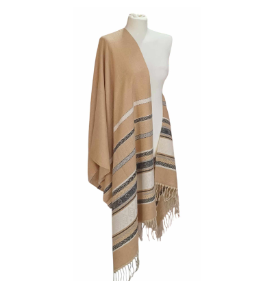 Szal z wełny jagnięcej o pięknym etnicznym wzorze