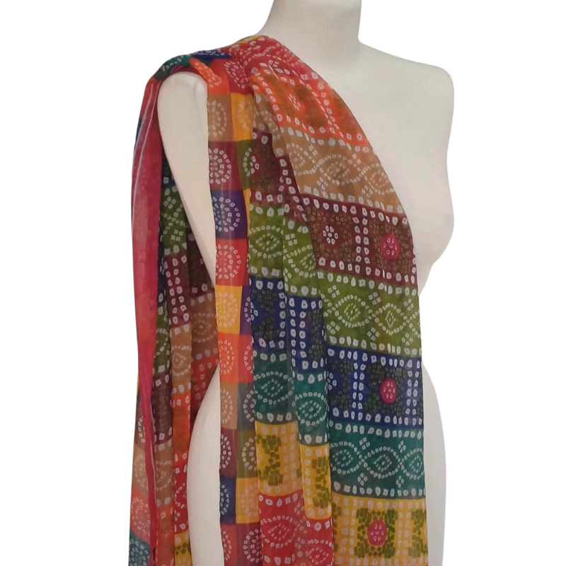 Szal z szyfonu jedwabnego, niezwykle cienki i zwiewny