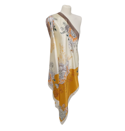 Chuststka z  jedwabnego poliestru.