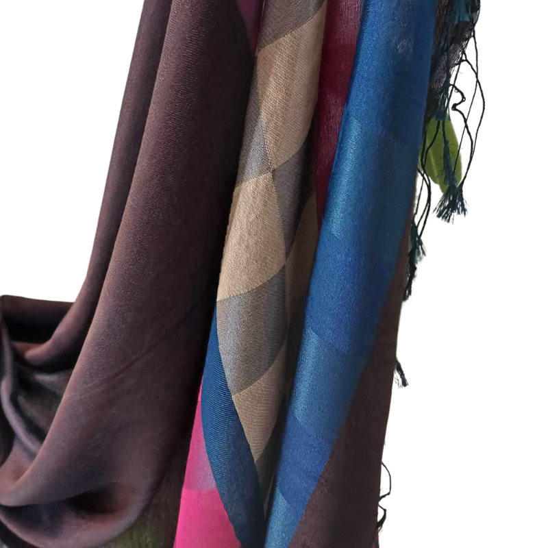 Szal  z  jedwabiu  naturalnego - dwustronny