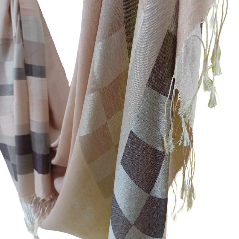 Szal  z  jedwabiu  naturalnego - dwustronny