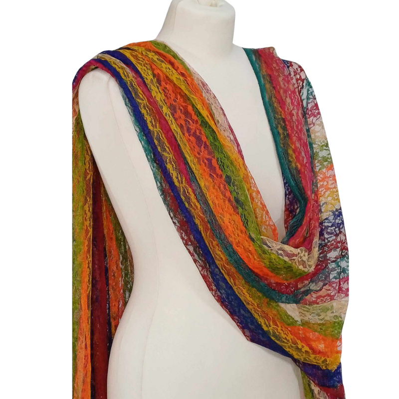 Szal z jedwabnej koronki