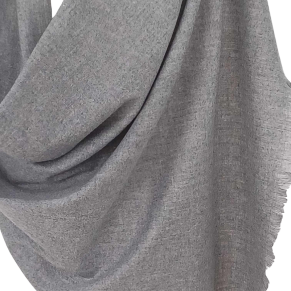 Szal wełniany z runa Kozy Changthangi