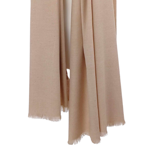 Szal wełniany z runa Kozy Changthangi, zdobiony malutkimi cekinami.