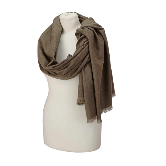 Szal wełniany z runa Kozy Changthangi, zdobiony malutkimi cekinami.