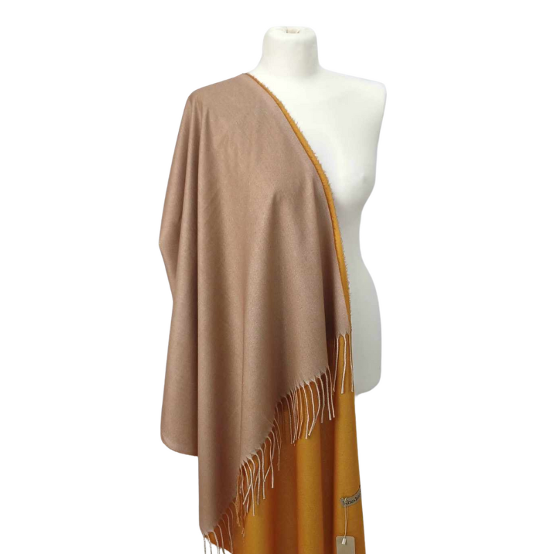 Szal wełniany z runa Kozy Changthangi