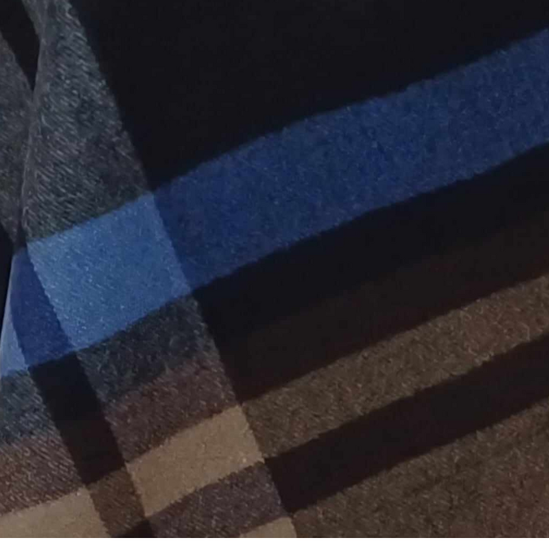 Szal z wełny jagnięcej- wzór kraty