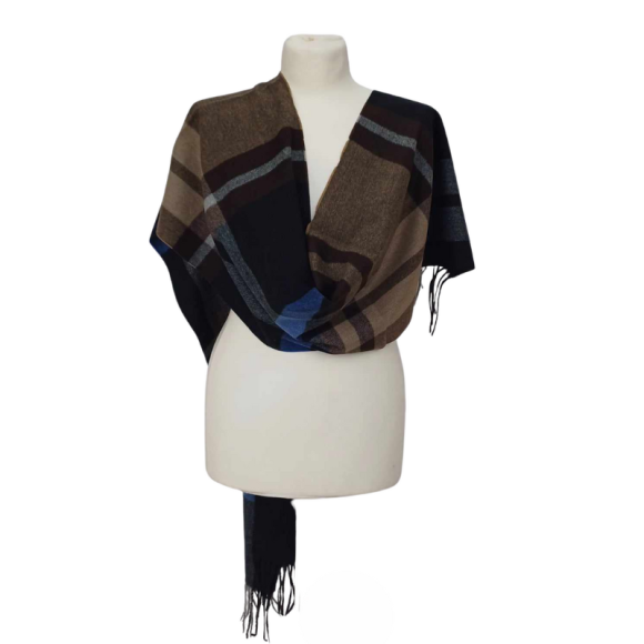 Szal z wełny jagnięcej- wzór kraty