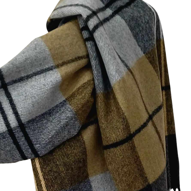 Szal z wełny jagnięcej- wzór kraty