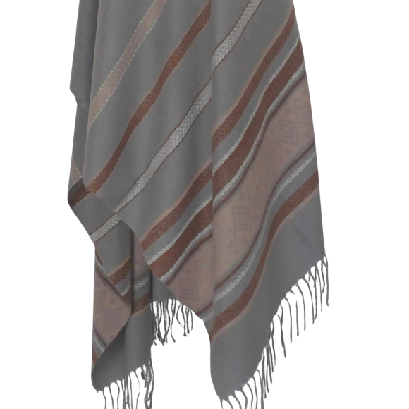 Szal z wełny jagnięcej o pięknym etnicznym wzorze.