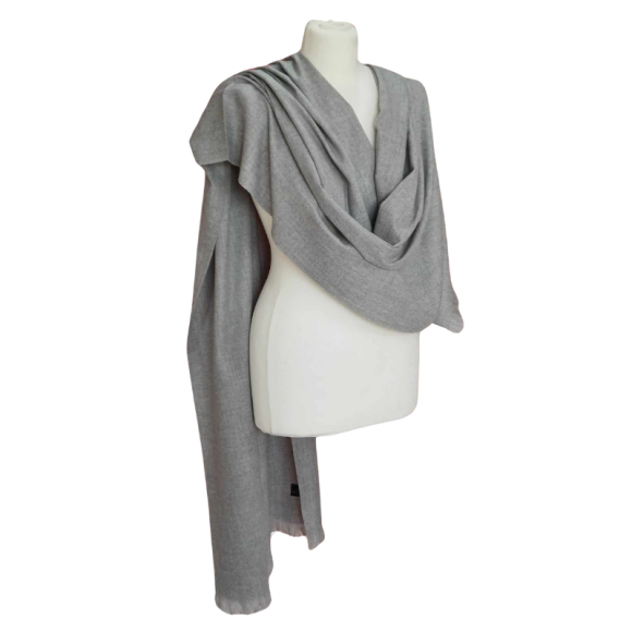 Szal wełniany z runa Kozy Changthangi